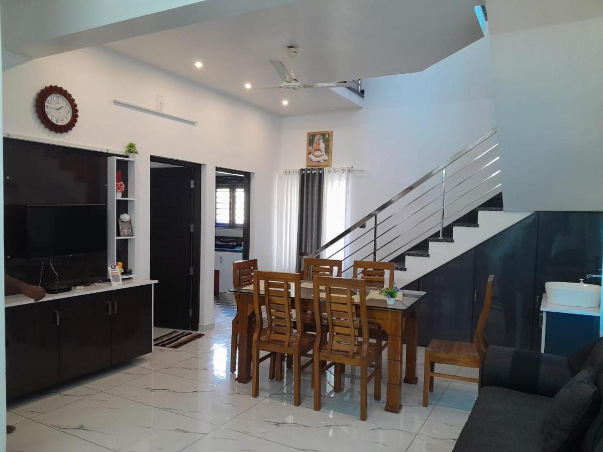 Enocean Homestay Cherai Beach Exterior photo