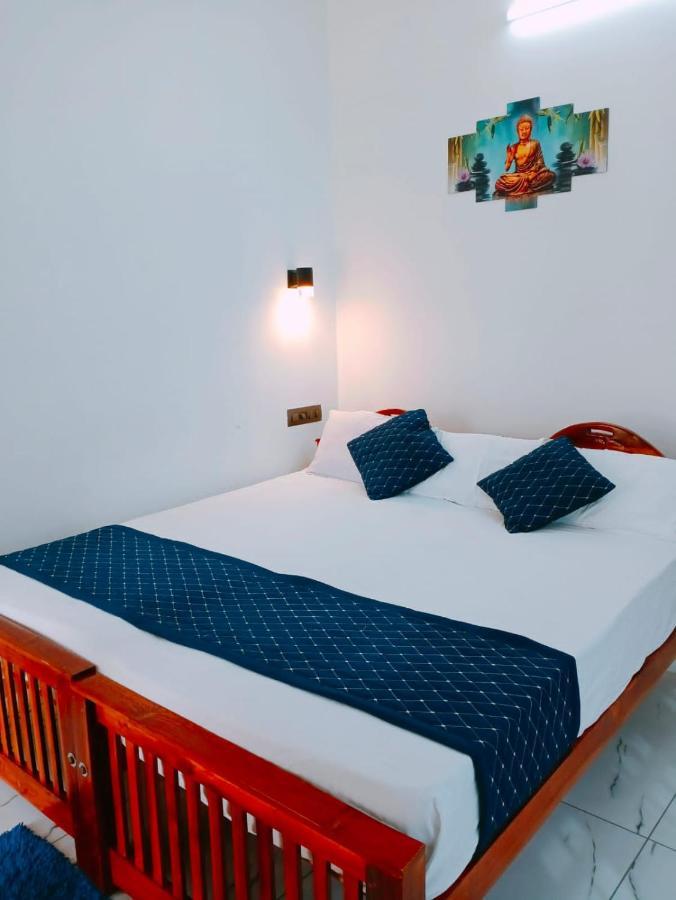 Enocean Homestay Cherai Beach Exterior photo