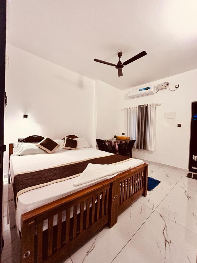 Enocean Homestay Cherai Beach Exterior photo