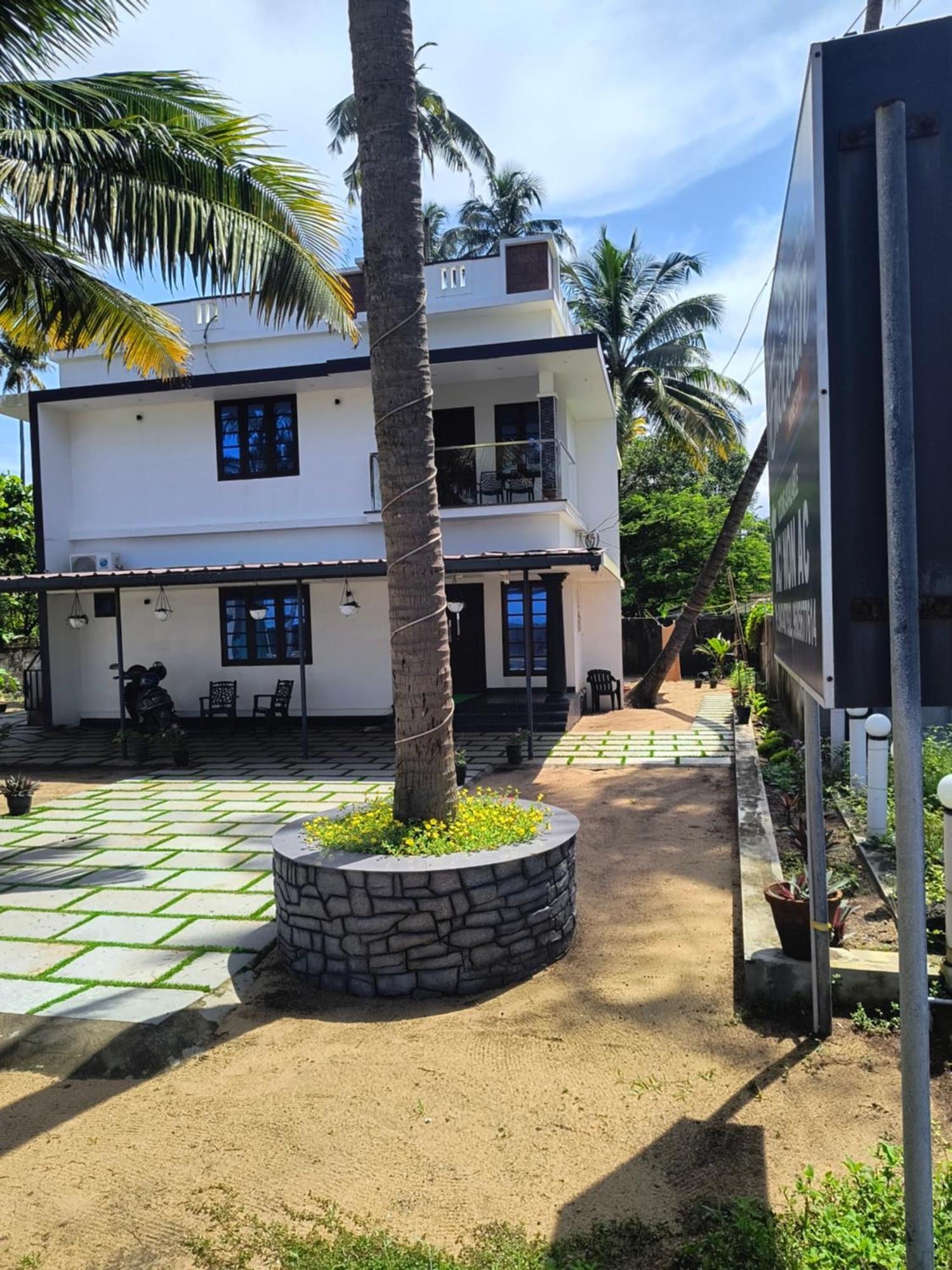 Enocean Homestay Cherai Beach Exterior photo